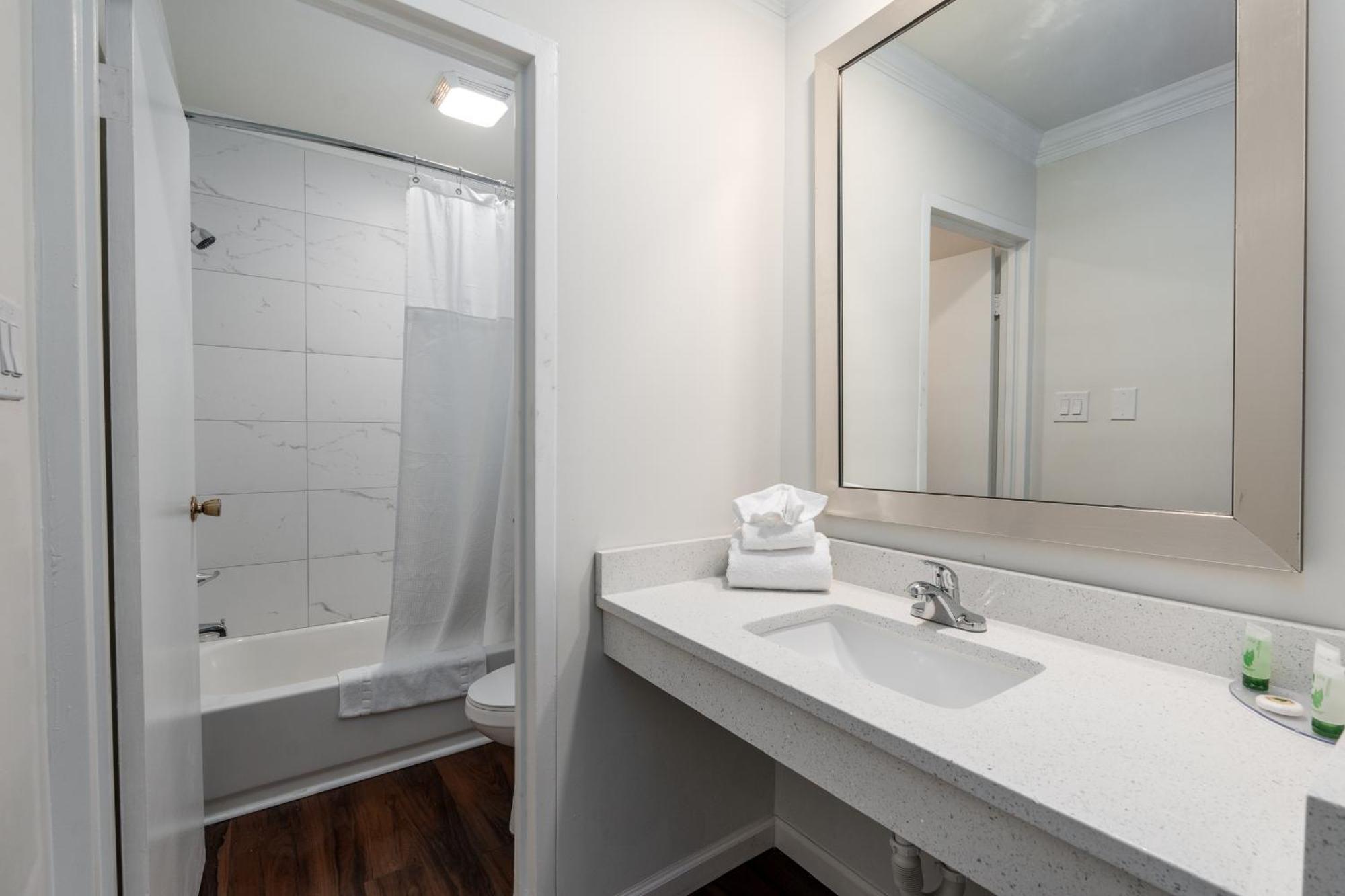 Crewe Boutique Inn المظهر الخارجي الصورة